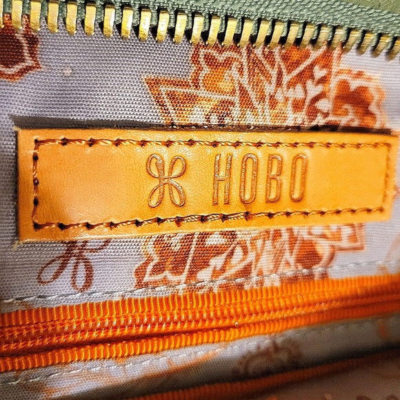 HOBO Beautiful Dark Sage Green Leather Wanderlust Lining Crossbody/Shoulder Bag - Picture 4 of 8